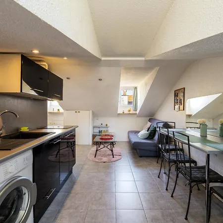 Apartment Vieux Garibaldi Nice