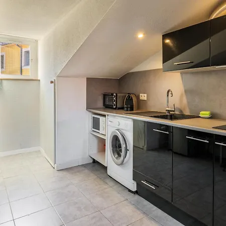 Vieux Garibaldi Apartment *